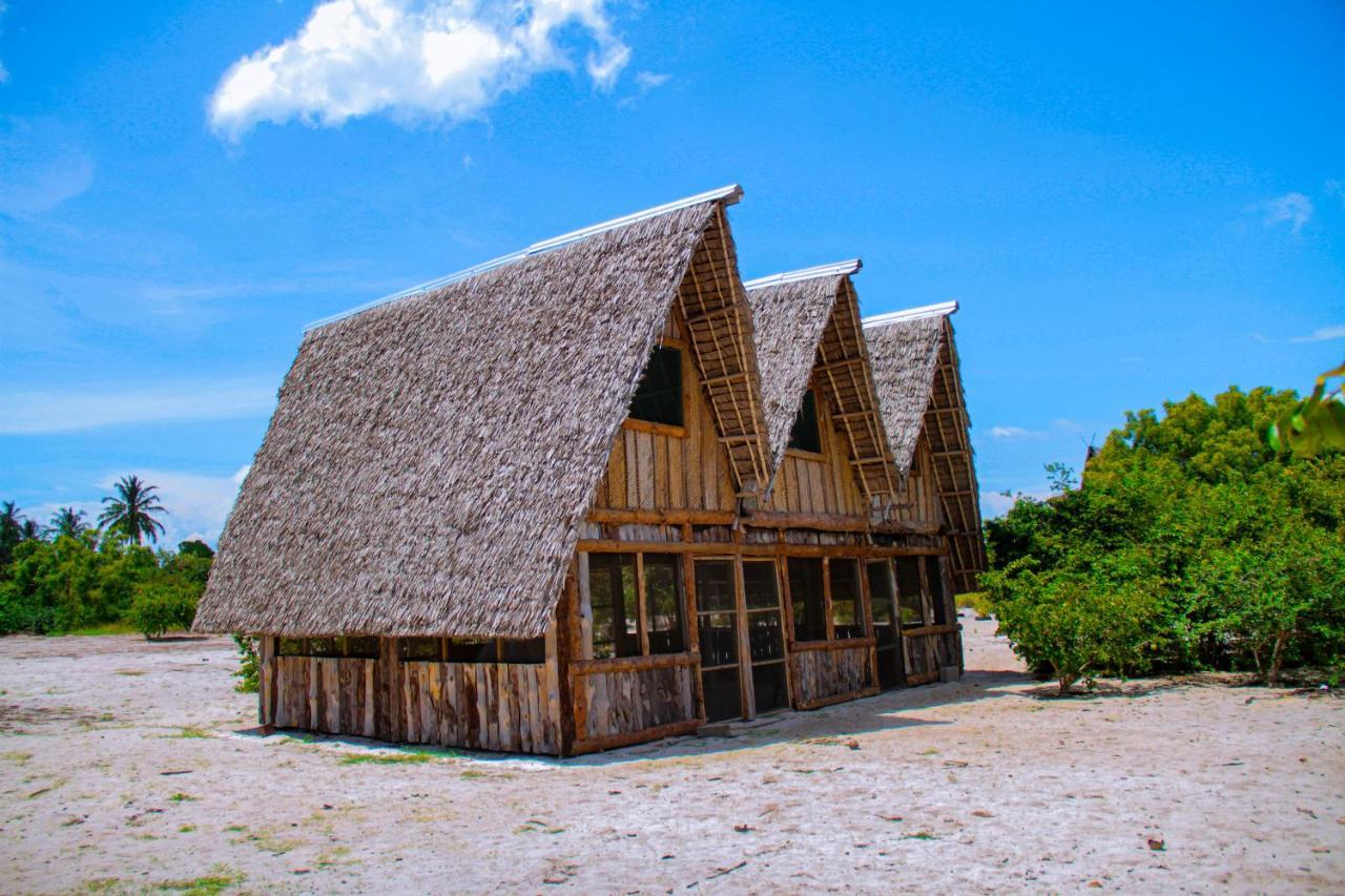 Mikoko Beach & Cottages Bagamoyo Esterno foto
