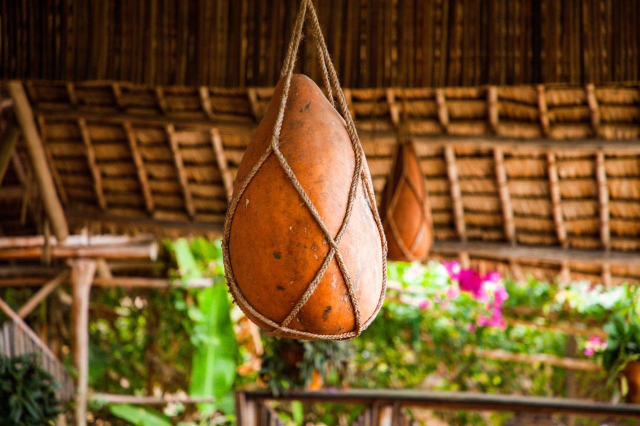 Mikoko Beach & Cottages Bagamoyo Esterno foto