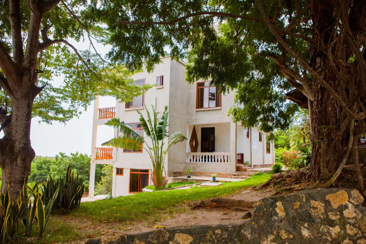 Mikoko Beach & Cottages Bagamoyo Esterno foto