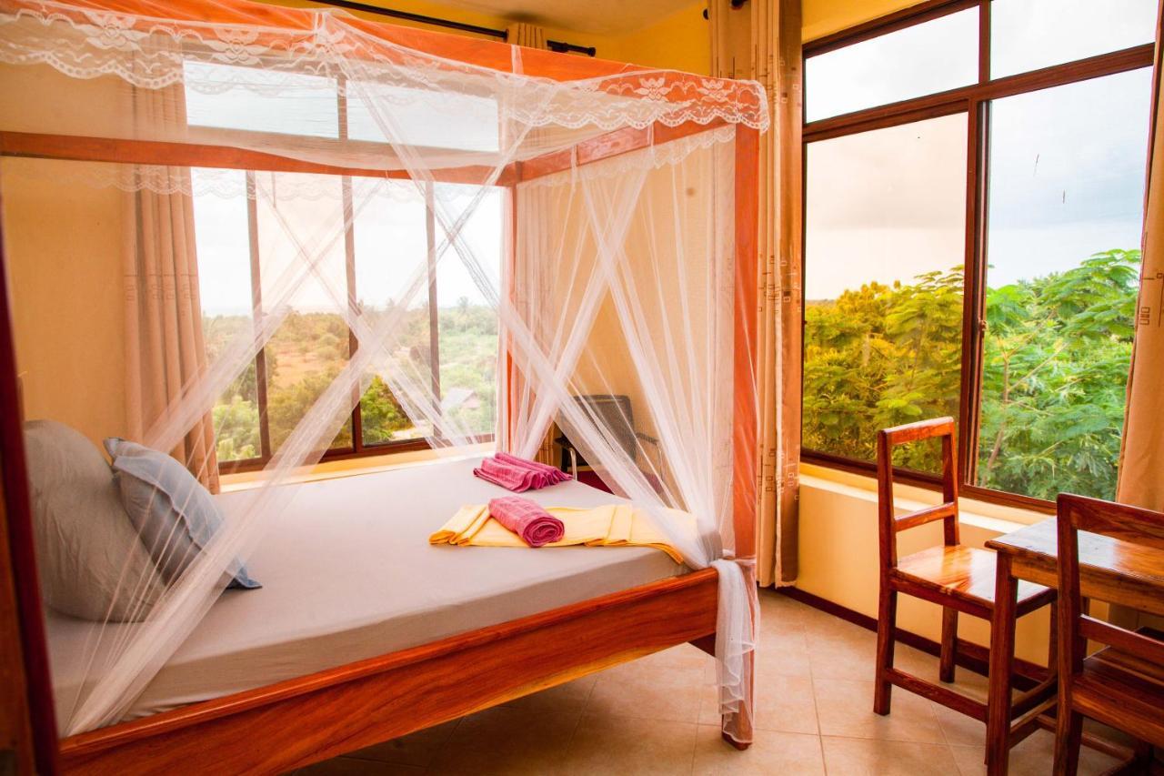 Mikoko Beach & Cottages Bagamoyo Esterno foto