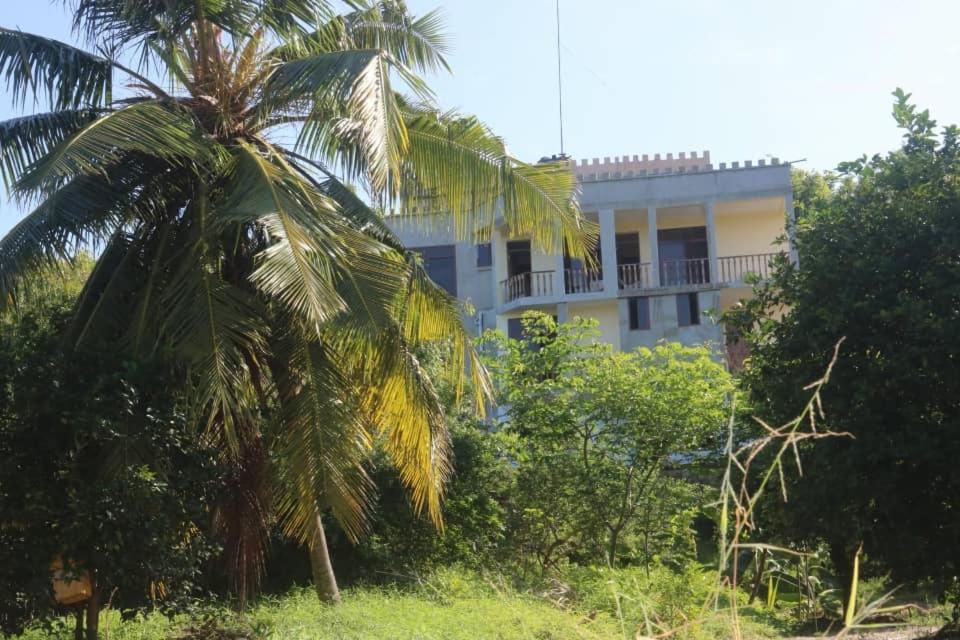 Mikoko Beach & Cottages Bagamoyo Esterno foto